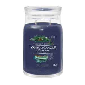 Yankee Lakefront Lodge candle, 567g